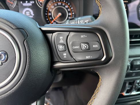 Used 2024 Jeep Wrangler Unlimited Sport AWD/4WD image 23