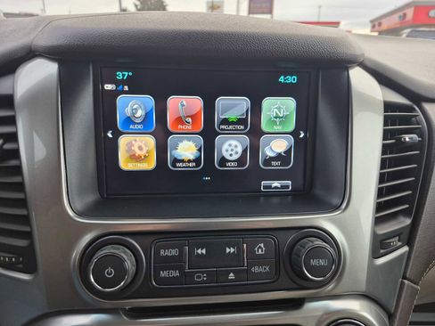 Used 2020 Chevrolet Suburban LT image 26