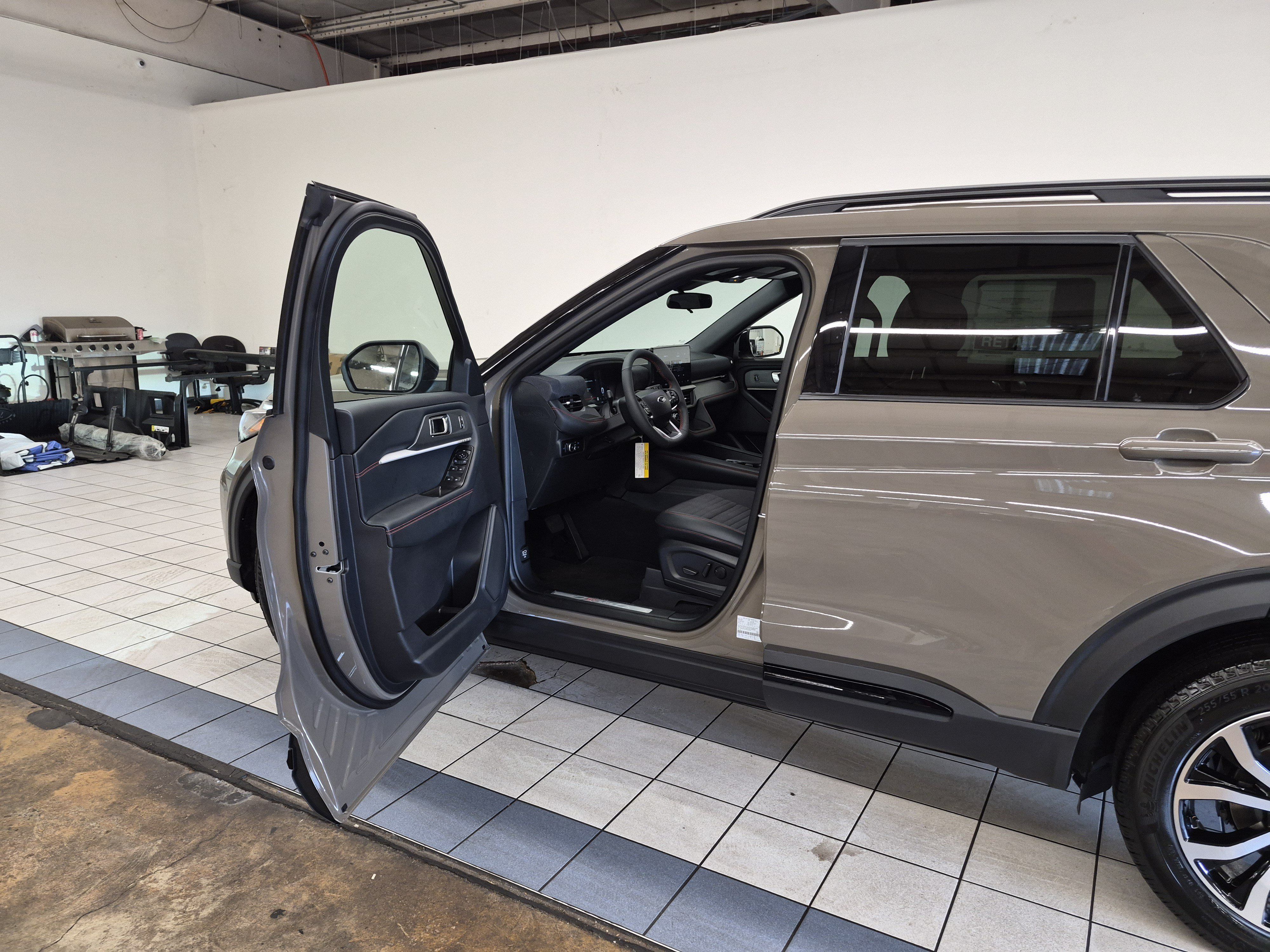 New 2027 Ford Explorer ST-Line RWD image 9