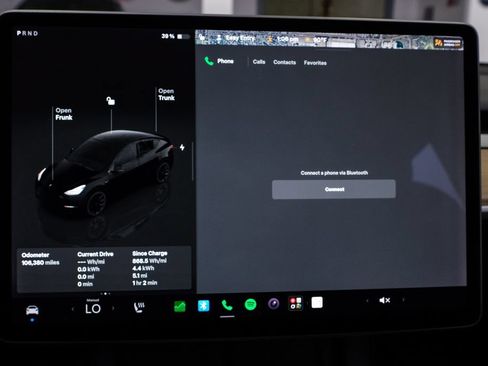 Used 2022 Tesla Model Y Long Range AWD/4WD image 28