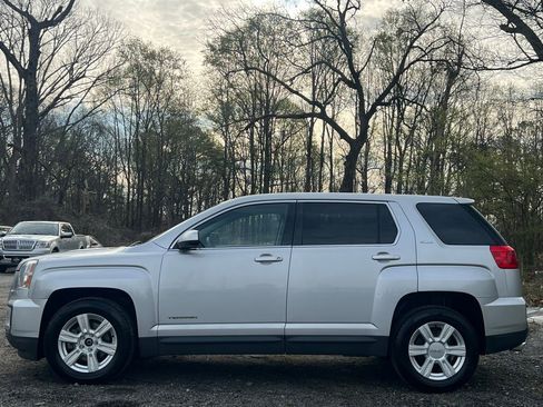 Used 2016 GMC Terrain SLE AWD/4WD image 2