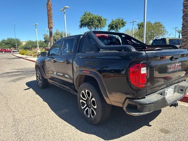 Used 2025 GMC Canyon AT4 w/ Nightfall Edition AWD/4WD image 15
