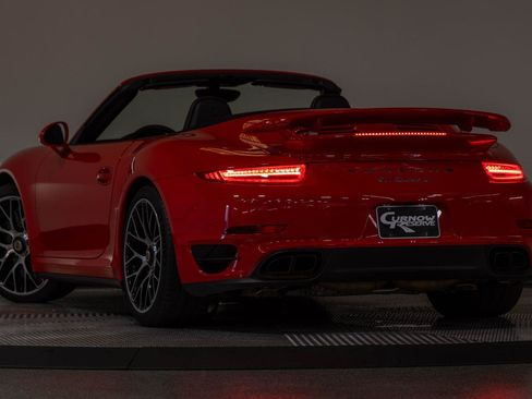 Used 2015 Porsche 911 Turbo S AWD/4WD image 33