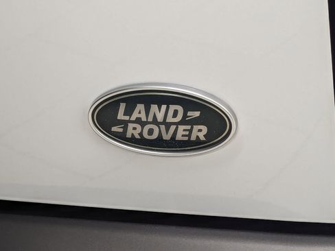 Used 2022 Land Rover Defender 110 X-Dynamic SE image 36