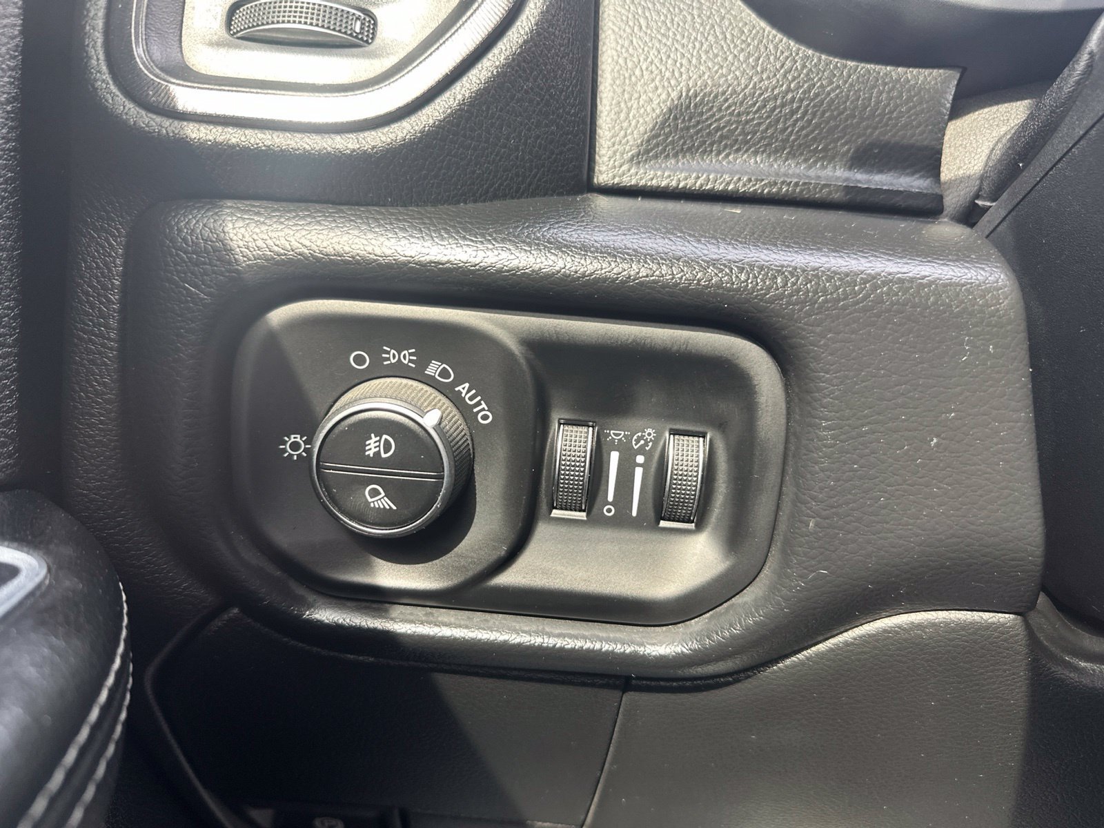 Used 2020 RAM 2500 Power Wagon AWD/4WD image 9