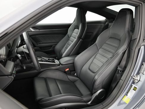 Used 2025 Porsche 911 Carrera S RWD image 5