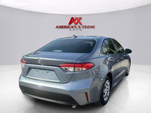 Used 2025 Toyota Corolla LE FWD image 6