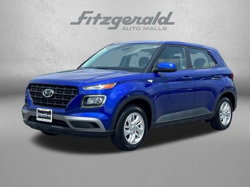 Used 2021 Hyundai Venue SE FWD image 2