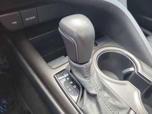 Used 2021 Toyota Camry XSE w/ Navigation Package FWD image 29