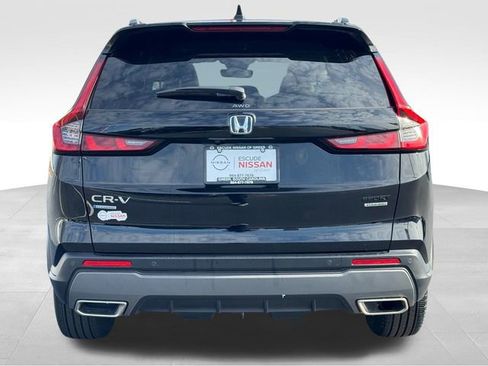 Used 2025 Honda CR-V Sport Touring image 4