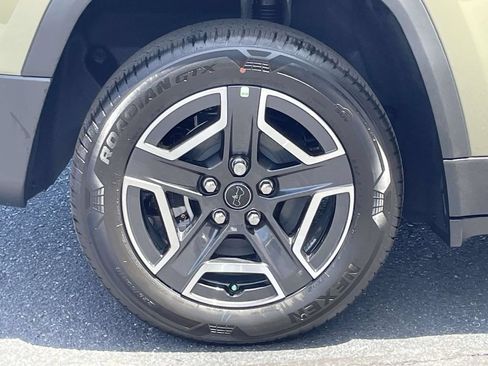 New 2026 Jeep Cherokee Laredo AWD/4WD image 12