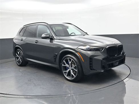 New 2026 BMW X5 xDrive40i w/ M Sport Package image 2