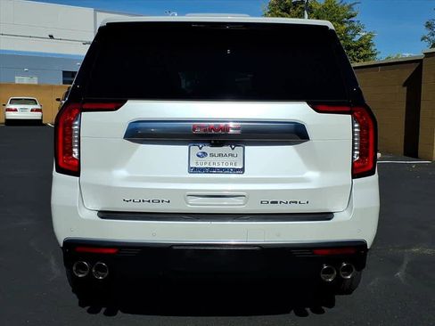 Used 2022 GMC Yukon Denali w/ Advanced Technology Package image 6