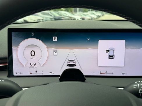 New 2026 Genesis GV70 2.5T Select AWD/4WD image 17