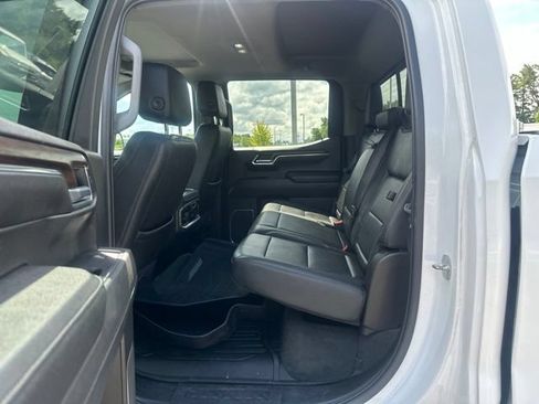 Used 2023 GMC Sierra 1500 SLT w/ SLT Premium Package AWD/4WD image 17