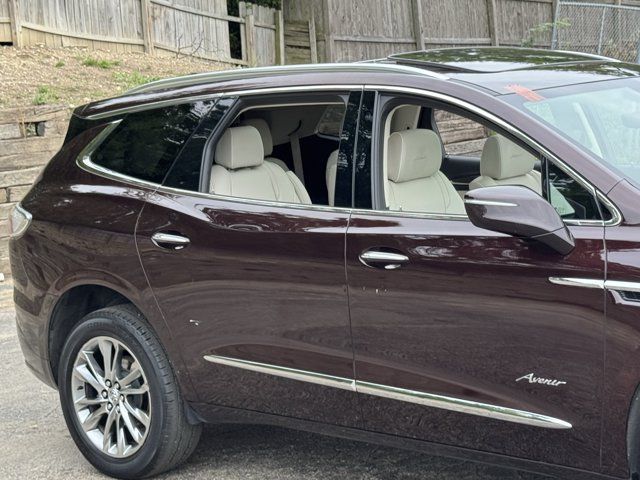 Used 2024 Buick Enclave Avenir AWD/4WD image 4
