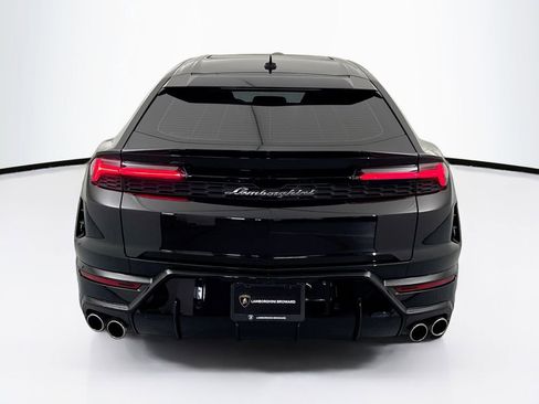 Used 2025 Lamborghini Urus Performante AWD/4WD image 6
