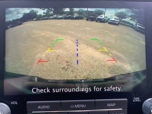 Used 2024 Nissan Frontier Pro-X RWD image 17