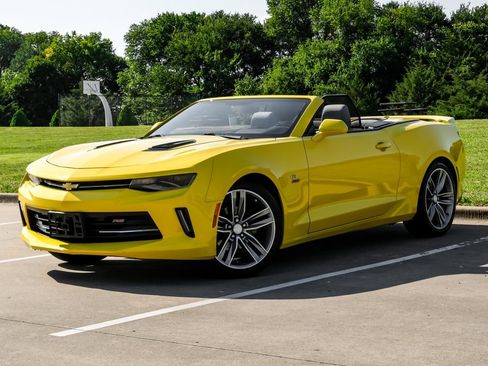 Used 2018 Chevrolet Camaro LT w/ RS Package RWD image 3