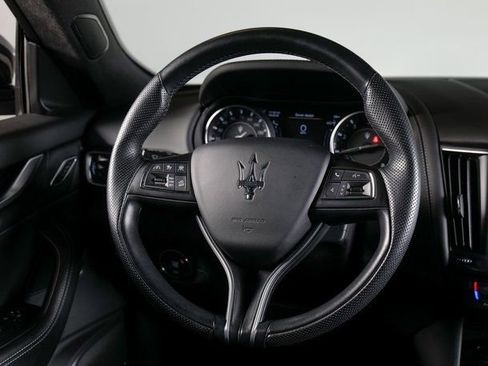 Used 2022 Maserati Levante Modena image 12