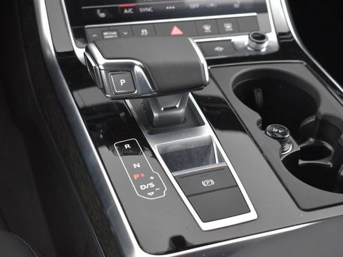 Used 2025 Audi Q7 3.0T Premium w/ Convenience Package AWD/4WD image 17