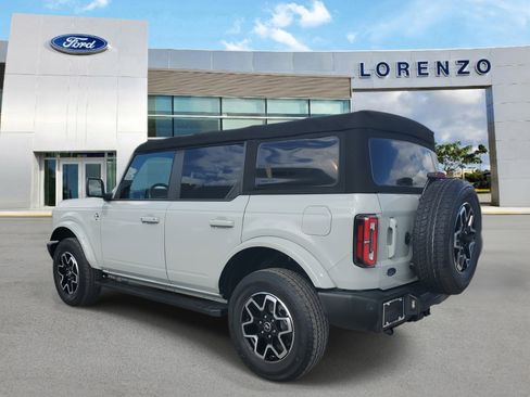 Used 2021 Ford Bronco Outer Banks image 7
