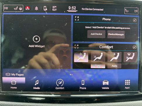 Used 2022 Chrysler Pacifica Touring-L FWD image 16