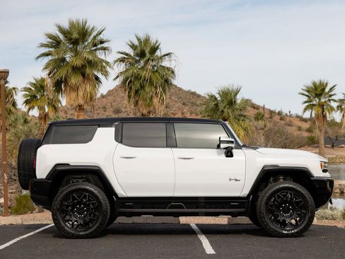 Used 2025 GMC Hummer EV 2X image 68
