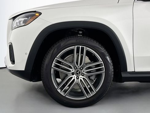New 2026 Mercedes-Benz GLS 450 4MATIC image 10