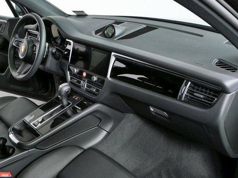 New 2026 Porsche Macan AWD/4WD image 26