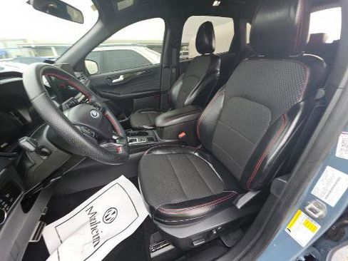 Used 2023 Ford Escape ST-Line w/ Tech Pack #1 image 4