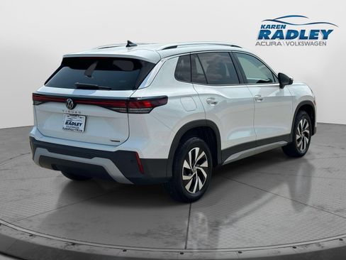 Used 2026 Volkswagen Tiguan S AWD/4WD image 2