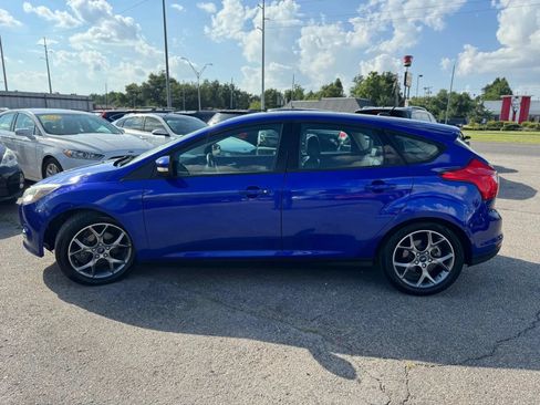 Used 2014 Ford Focus SE w/ Equipment Group 201A FWD image 6