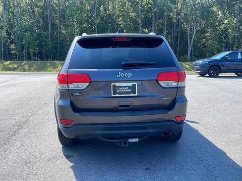 Used 2015 Jeep Grand Cherokee Laredo w/ Quick Order Package 23E RWD image 6