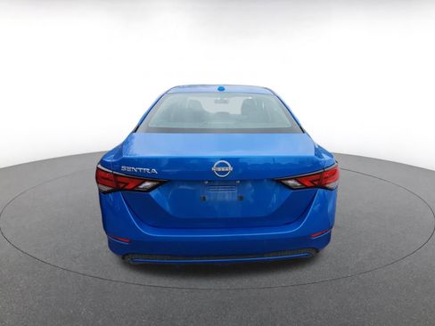 Used 2025 Nissan Sentra SV image 5