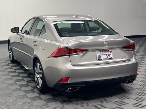 Used 2018 Lexus IS 300 RWD image 7