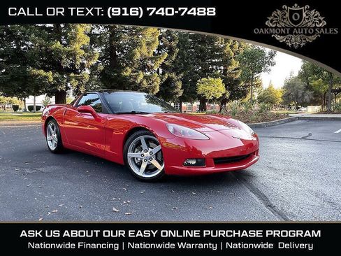 Used 2005 Chevrolet Corvette Coupe w/ Preferred Equipment Group RWD image 1