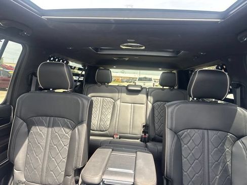 Used 2024 Jeep Grand Wagoneer L Series III w/ Rear Seat Video Group 1 AWD/4WD image 10
