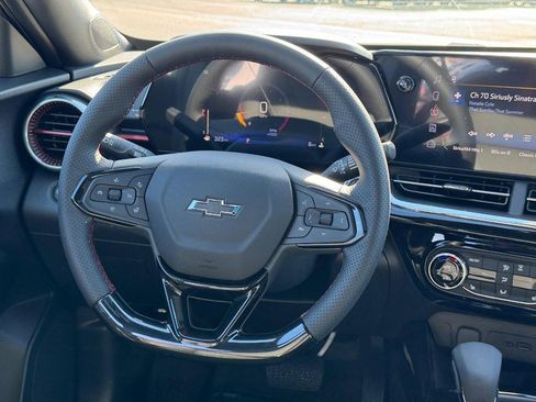 New 2026 Chevrolet Trax RS w/ Sunroof Package image 8