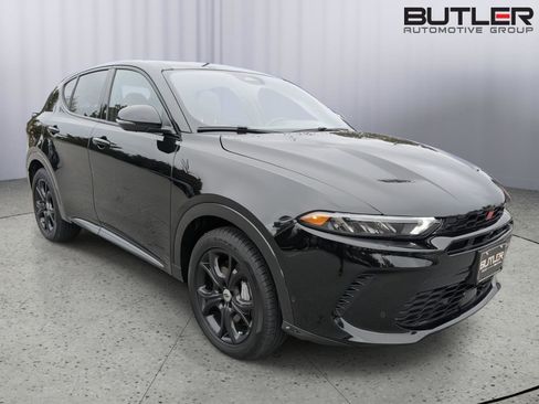 Used 2024 Dodge Hornet R/T Plus w/ Tech Pack Plus w/o Parking image 8