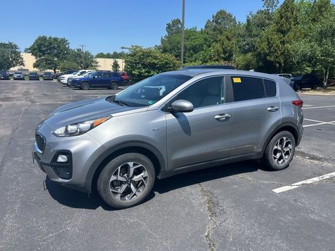 Used 2020 Kia Sportage LX AWD/4WD image 10