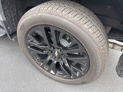 Used 2025 Chevrolet Silverado 1500 High Country image 12