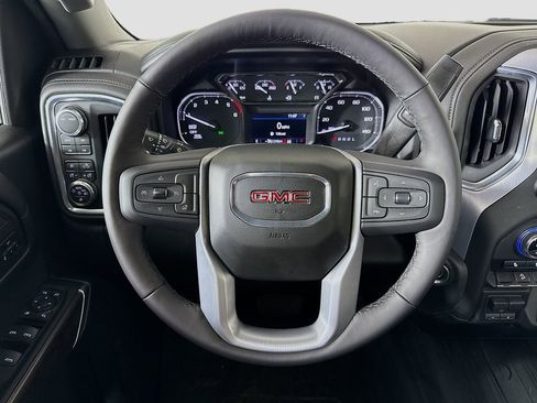 Used 2022 GMC Sierra 1500 SLT image 11