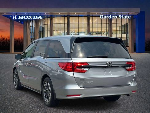 Certified 2024 Honda Odyssey EX-L image 4