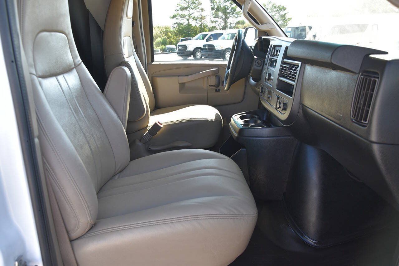 Used 2020 Chevrolet Express 2500 w/ Safety Package RWD image 10