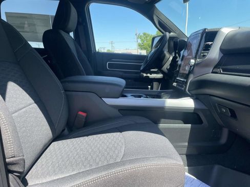 New 2026 RAM 3500 Big Horn AWD/4WD image 15