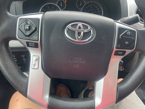Used 2017 Toyota Tundra SR5 w/ SR5 Upgrade Package AWD/4WD image 15