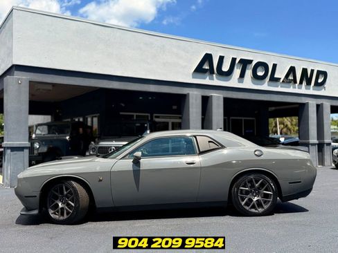 Used 2017 Dodge Challenger R/T Scat Pack RWD image 8