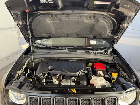 Used 2019 Jeep Renegade Trailhawk image 37