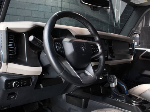 Used 2023 Ford Bronco Wildtrak AWD/4WD image 46